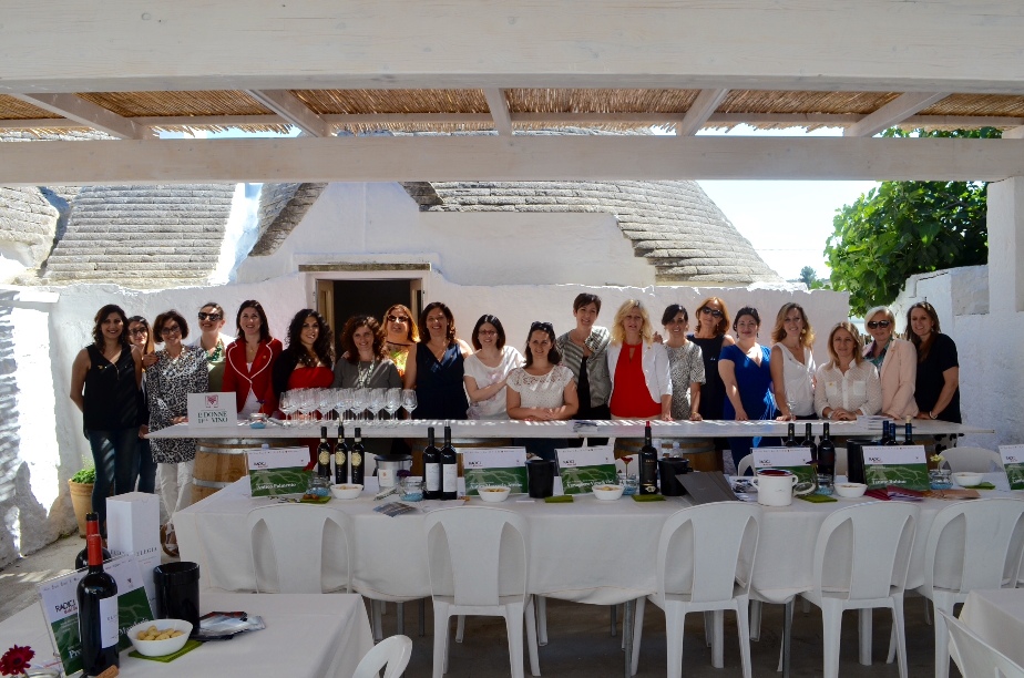 Le Donne del Vino pugliesi hanno ospitato il press tour di Radici del Sud 2016